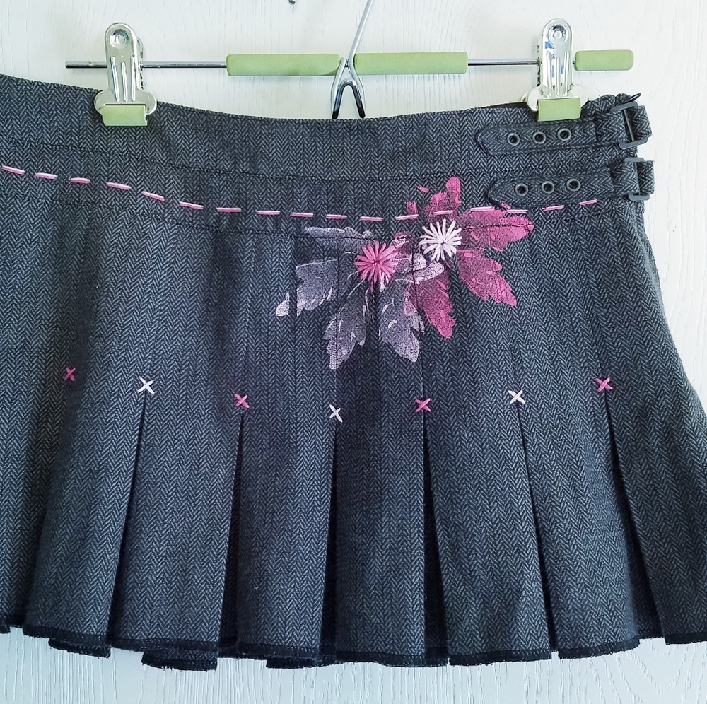 Grey Pleated Skirt Size 7